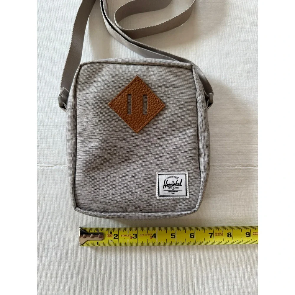 Herschel Supply Co. Crossbody Bag‎ Grey Heathered Adjustable Strap Square Logo - Picture 7 of 8